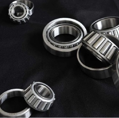 提高等截面薄壁軸承載荷能力的核心方法是什么？